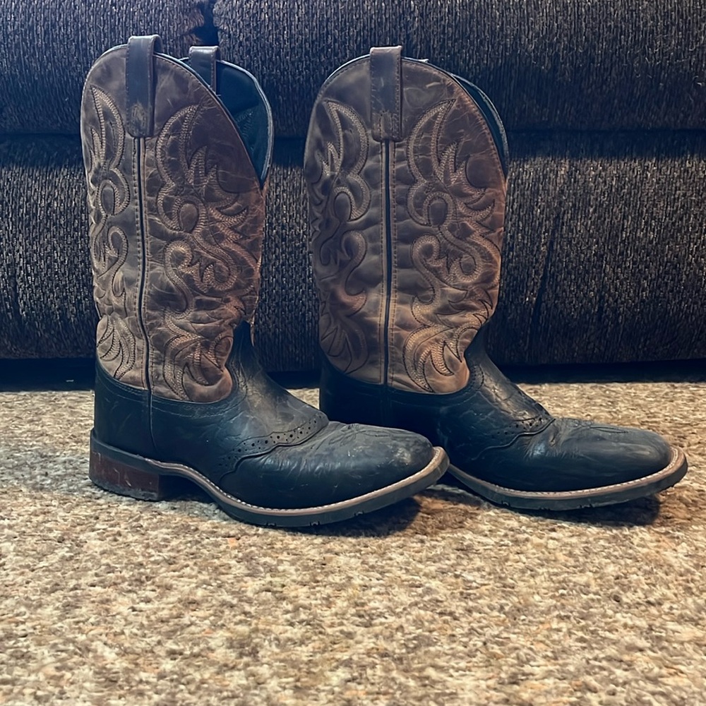 Men’s Laredo boots Size 8